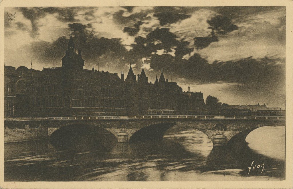 Z - YVON 152 - Paris - La Conciergerie et le Pont au Change.jpg