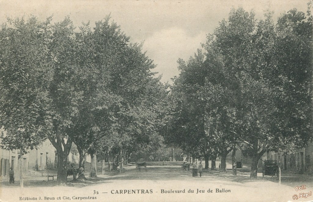 84-Carpentras-Boulevard-du-Jeu-de-Ballon-32-Edition-J_Brun.jpg