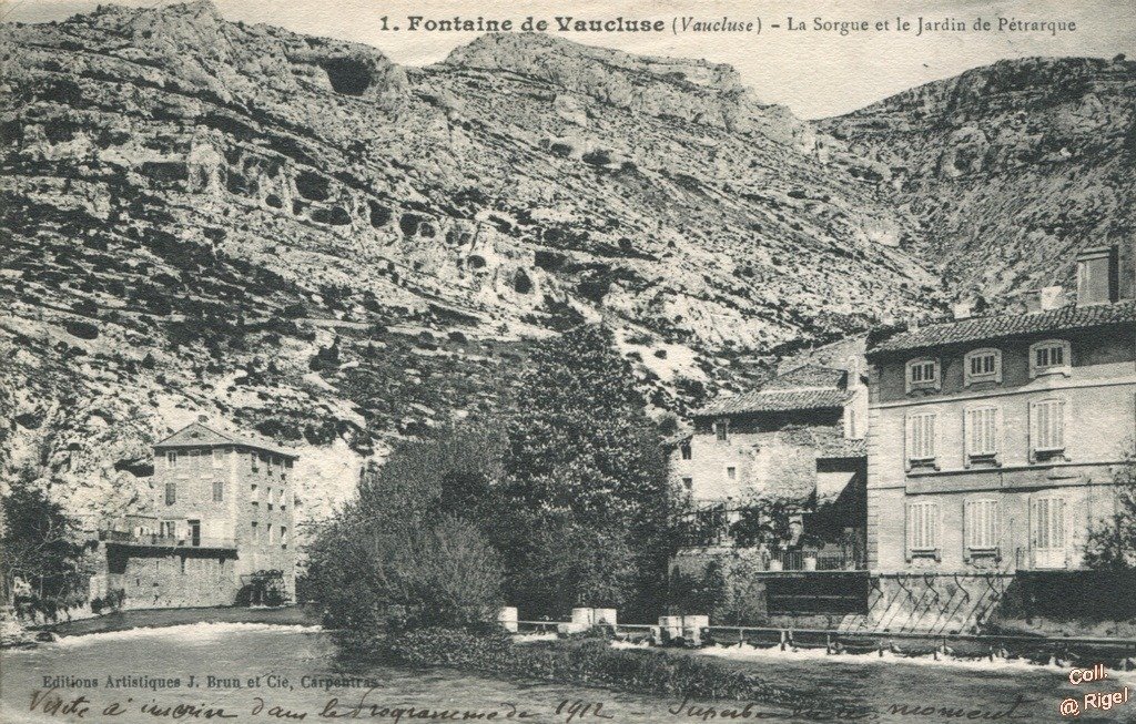 84-Fontaine-de-Vaucluse-La-Sorgue-Jardin-Petrarque-1-J_Brun.jpg