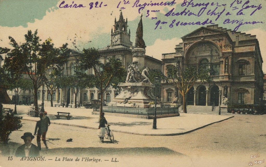 84-Avignon-Place-de-l-Horloge-15-LL-selecta-couleur.jpg