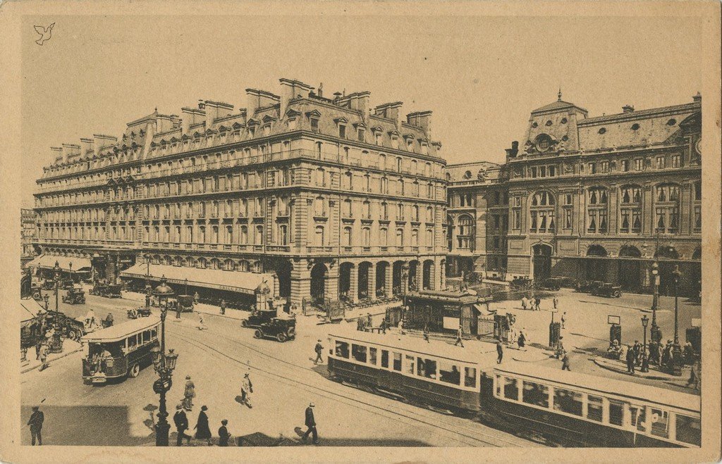 Z - YVON 16 - Paris - Gare St-Lazare - Cour du Havre.jpg