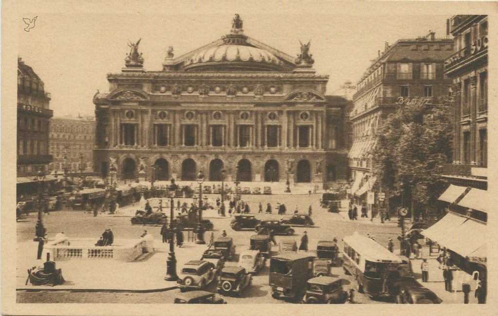 Z - YVON H 729 - Paris - Place de l'Opéra.jpg