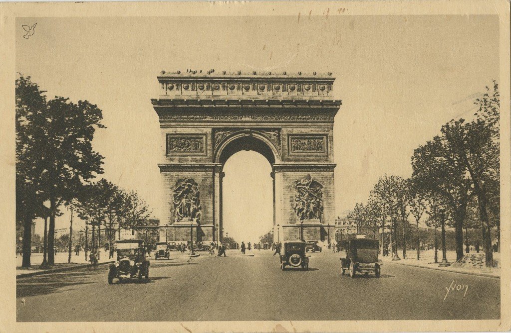 Z - YVON 172 - Paris - L'Arc de Triomphe façade sur l'avenue des Champs-Elysées.jpg