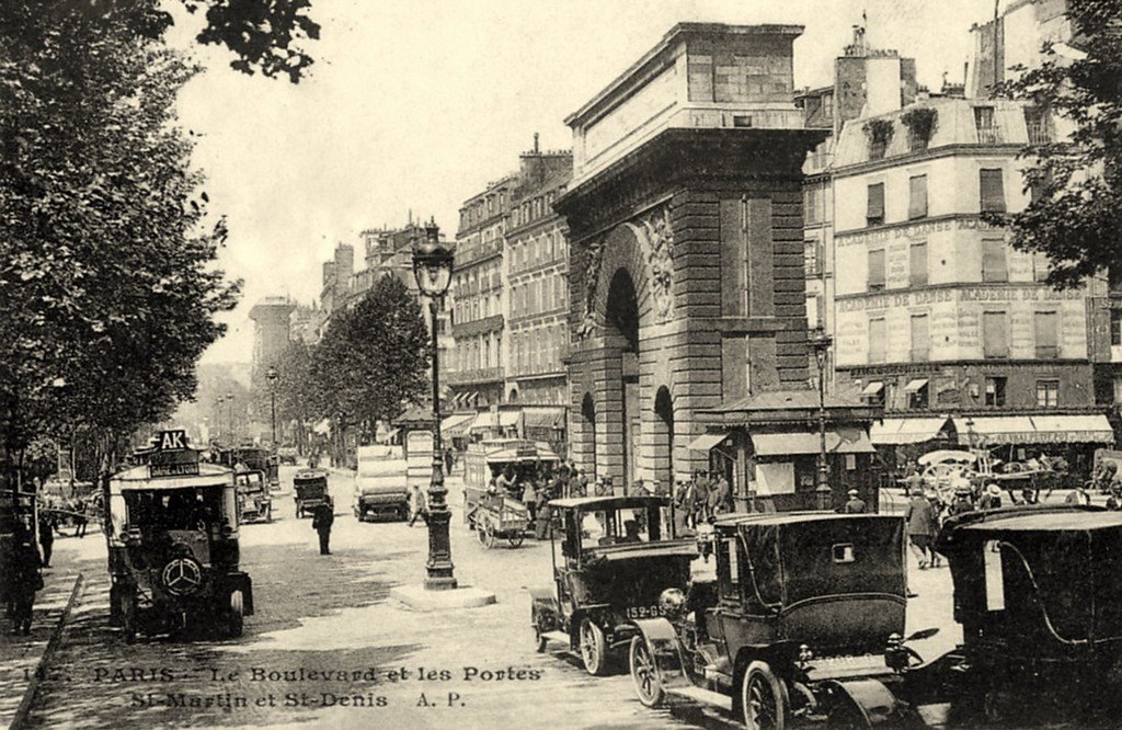 Les Autobus de Paris.jpg