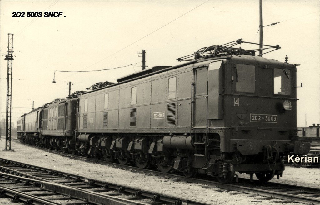 Loco SNCF 2D2 5003.jpg