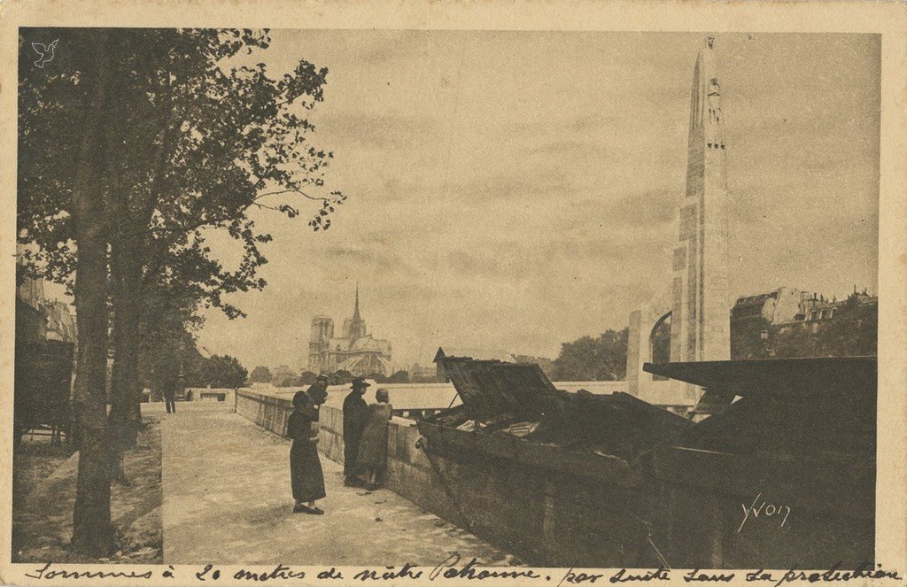Z - YVON 312 - Paris - Le Pont de la Tournelle et la statue de Ste-Geneviève, Patronne de Paris.jpg