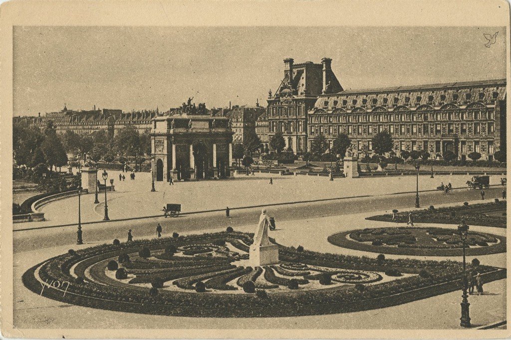 Z - YVON 142 - Paris - Place du Carrousel 2.jpg