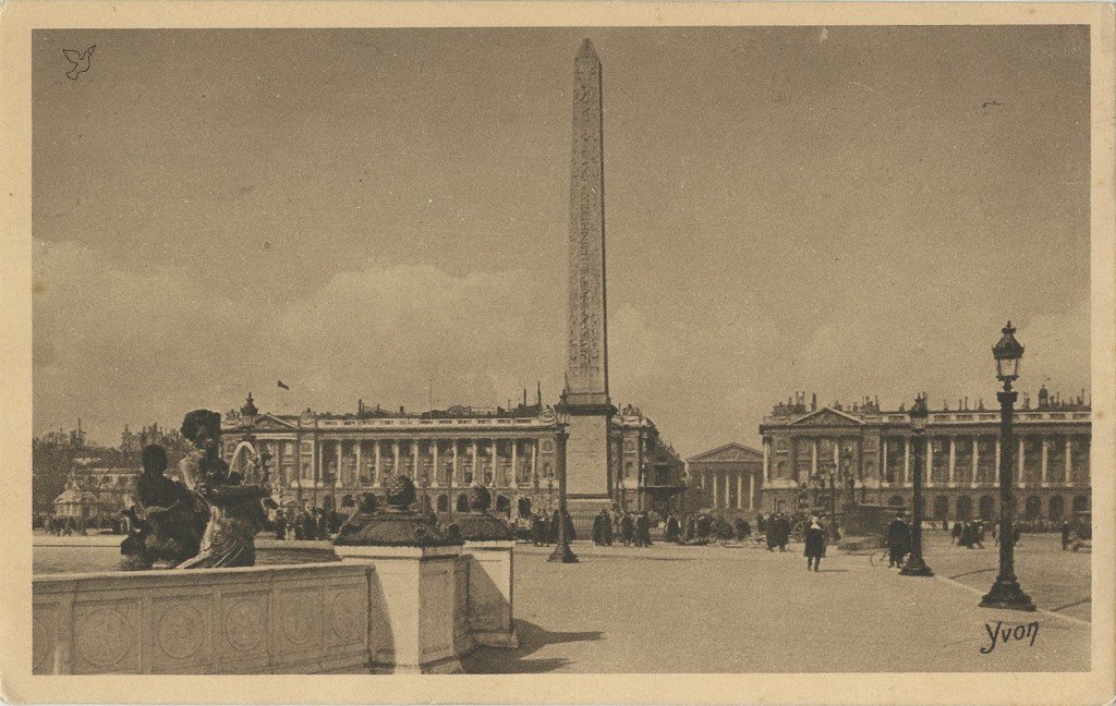 Z - YVON 81 - Paris - L'Obélisque, Place de la Concorde.jpg