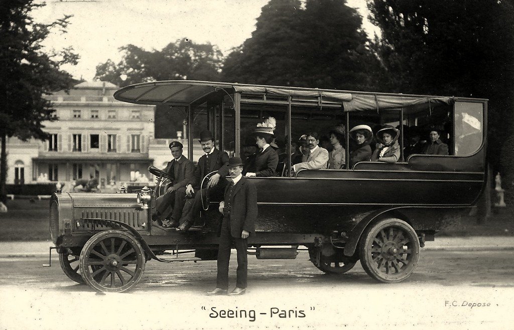 Les Autobus de Paris.jpg