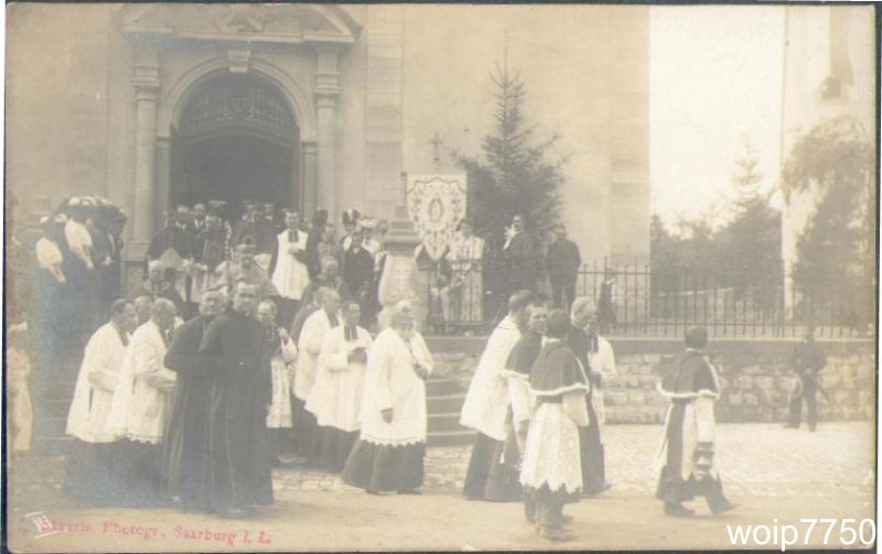 Evenement a l eglise  [].jpg