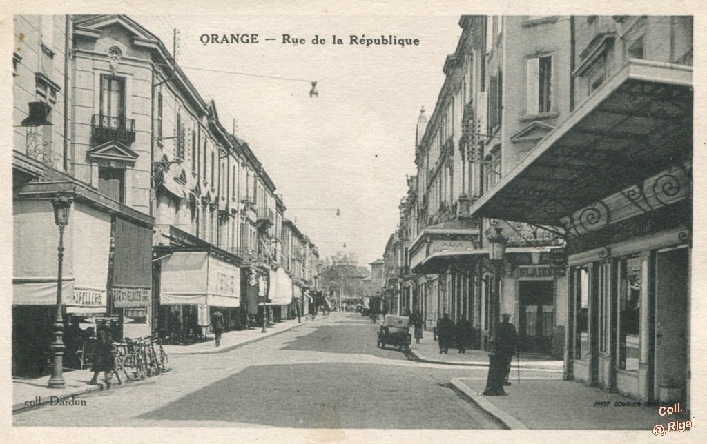 84-Orange-Rue-de-la-Republique-Coll-Dardun-Phot-Combier-Macon.jpg