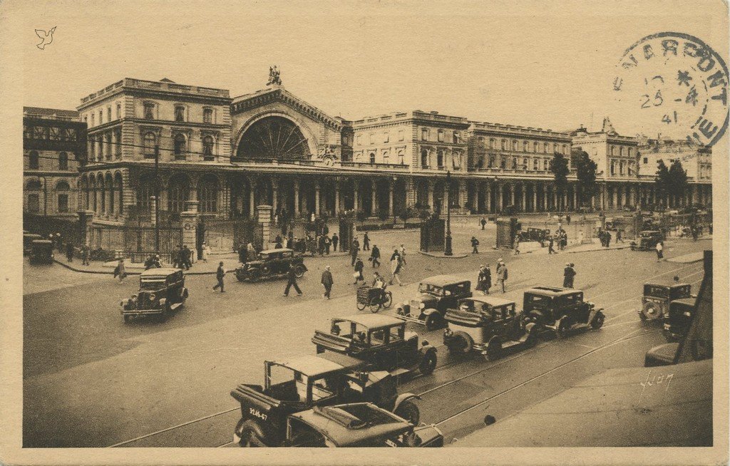 Z - YVON 254 - Paris -  La Gare de l'Est.jpg