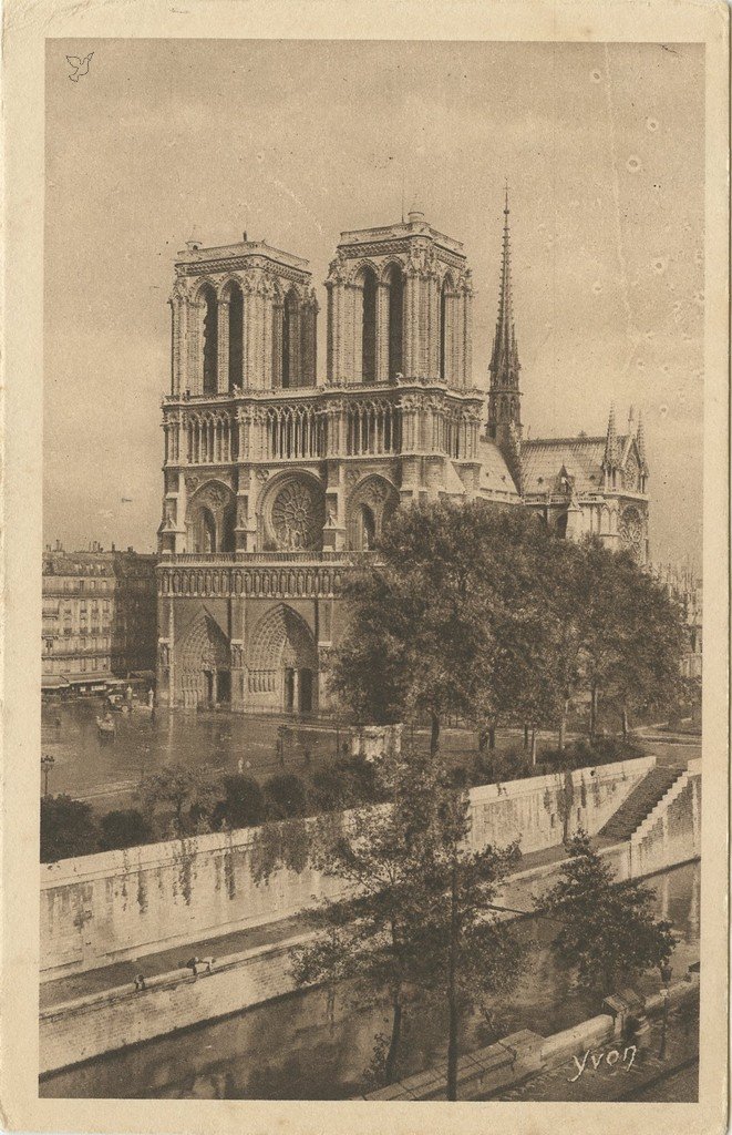Z - YVON 51 - Paris - Notre-Dame.jpg