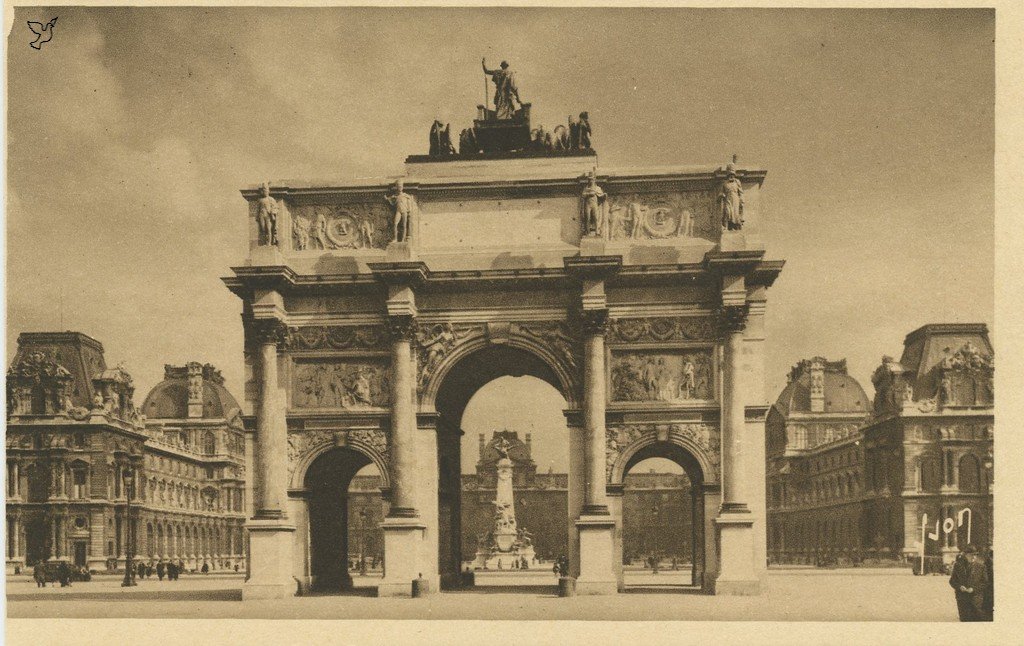 Z - YVON 17 - Paris - L'Arc de Triomphe du Carrousel (vue 3).jpg