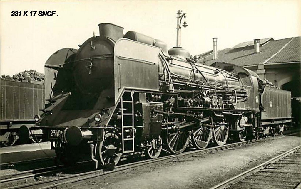 Loco SNCF 231 K 17 Laroche.jpg