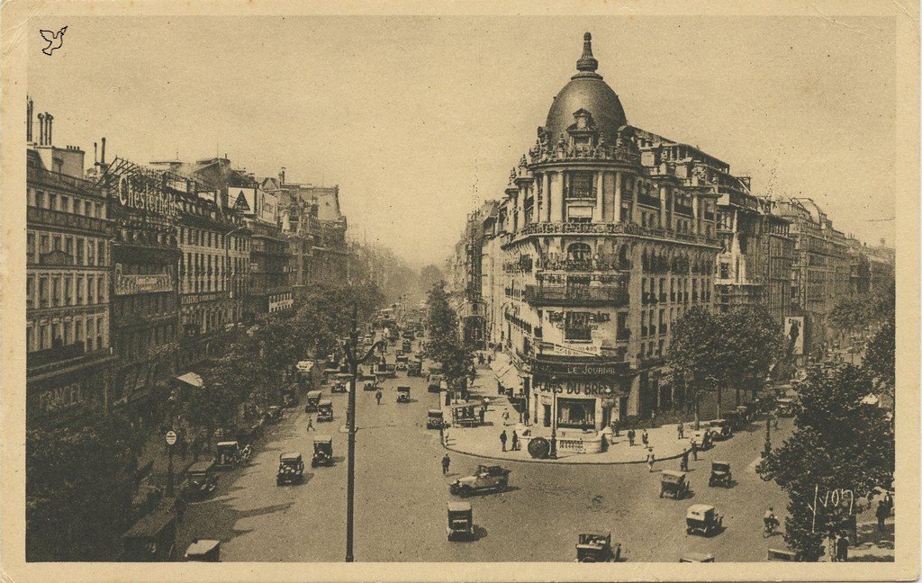 Z - YVON 302 - Paris - Carrefour RD (Bd des Italiens et Bd Haussmann) vue 2.jpg