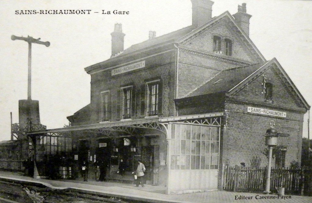 Sains-Richaumont (02).jpg