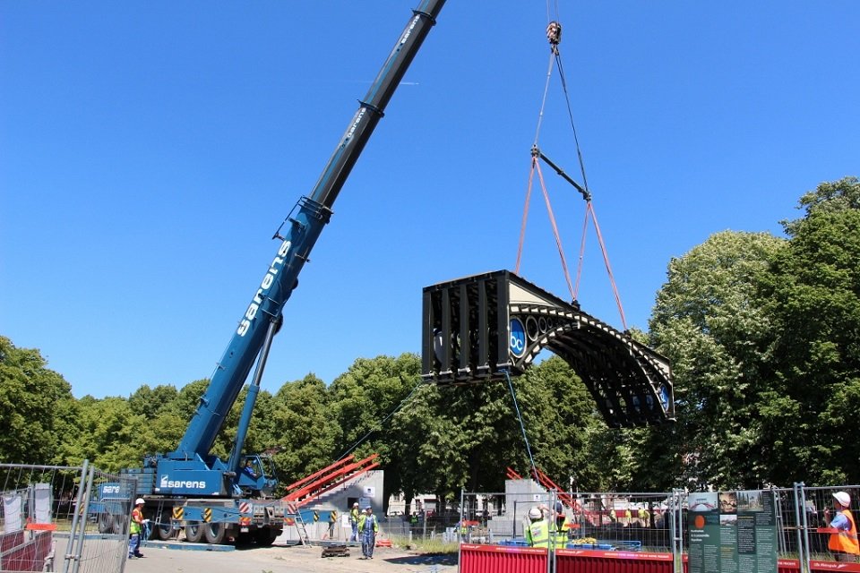 Lille - Pont Napoléon esplanade 00 b.jpg