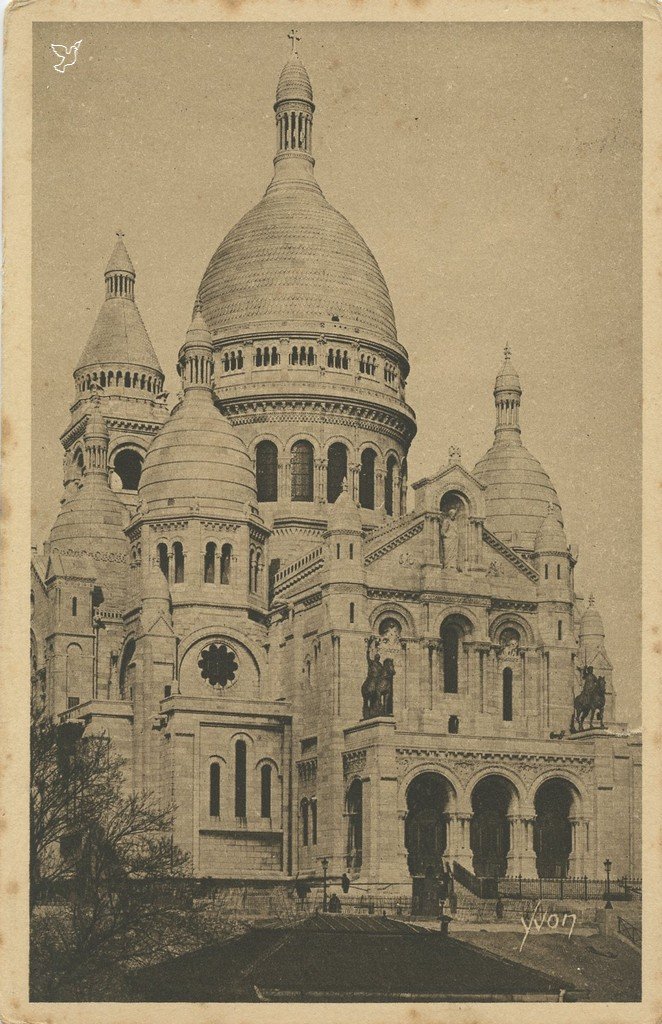 Z - YVON 53 - Paris - La Basiliqsue du SC (vue 2).jpg