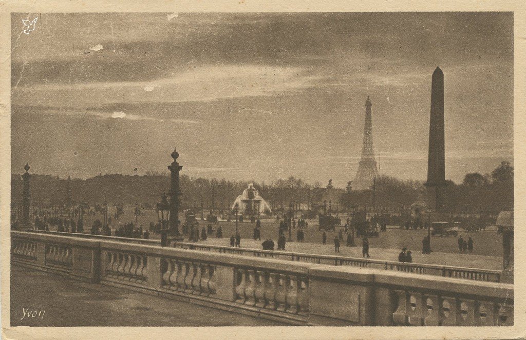 Z - YVON 64 - Paris - La Place de la Concorde vue du Jardin des Tuileries.jpg