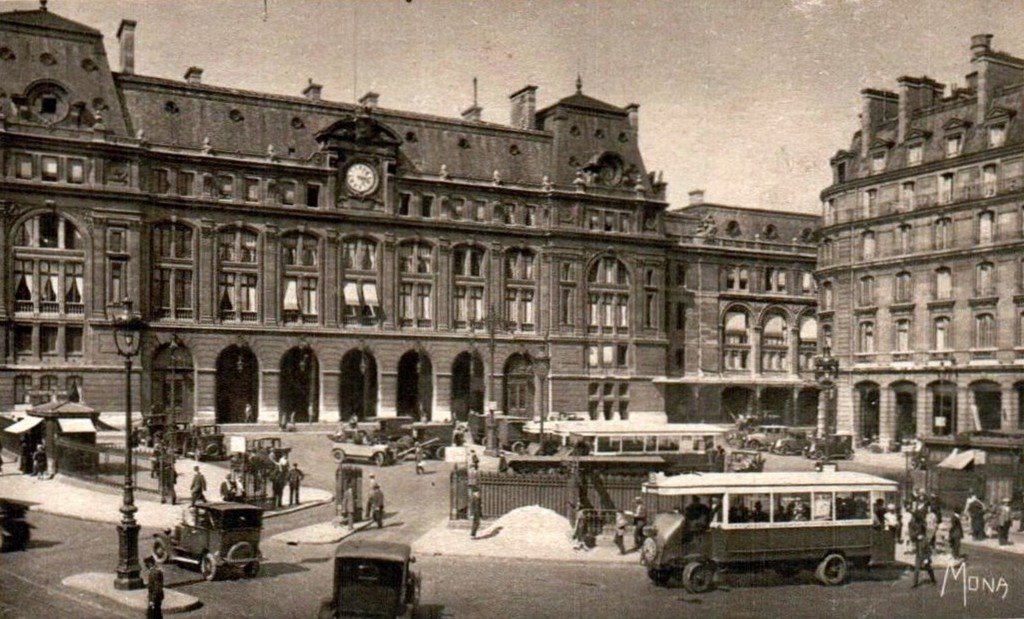 Les Autobus de Paris.jpg