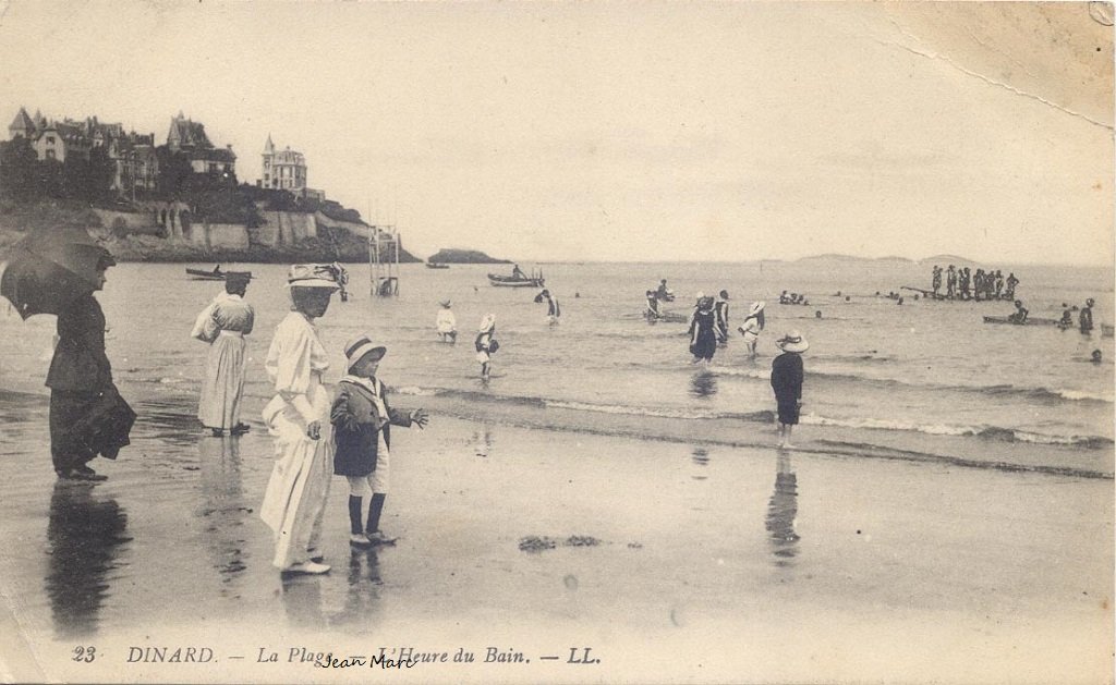 Dinard - La plage - L'heure du bain.jpg