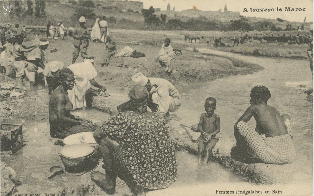 Z - A travers le Maroc - Femmes au bain.jpg