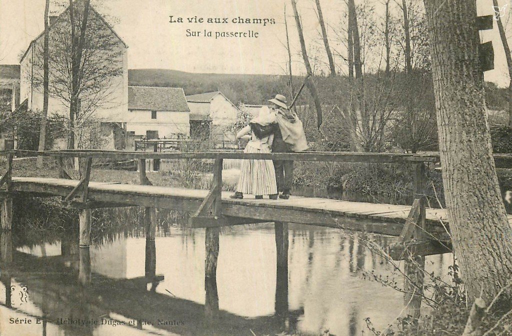 Z - E - Sur la passerelle.jpg