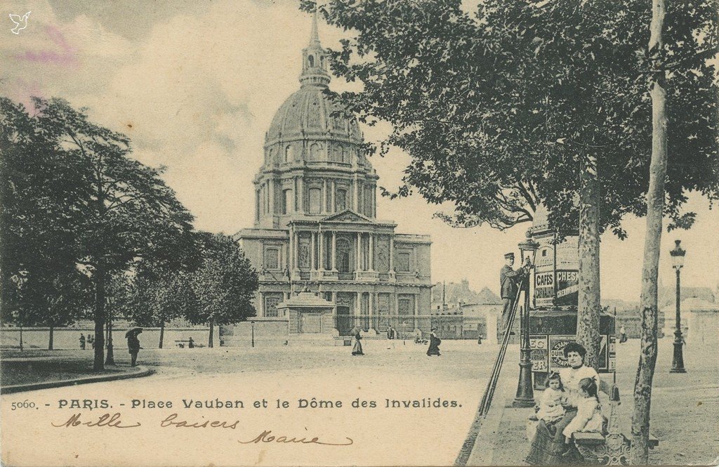 Z - 5060 - Dôme des Invalides et Place Vauban.jpg