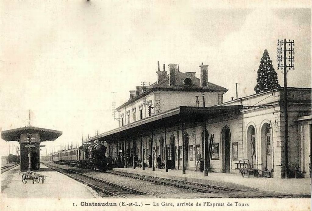 10 Châteaudun (Eure et loir).jpg