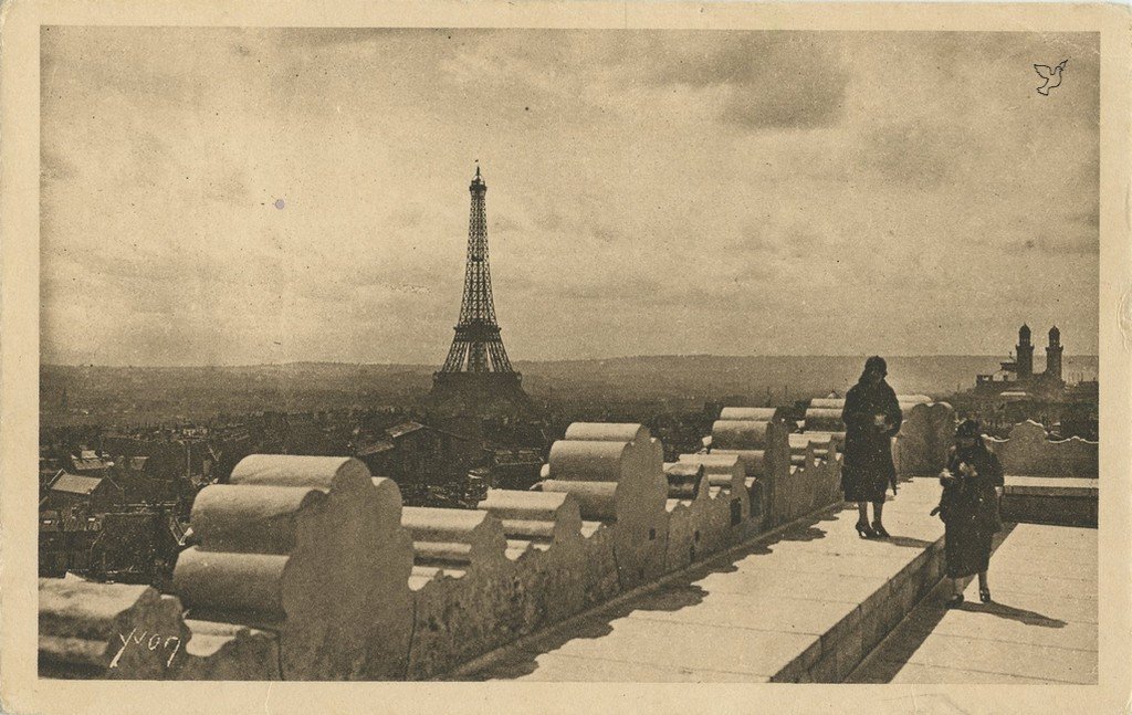 W - YVON Pitt 11 - Paris - La Plate forme de l'Arc de Triomphe.jpg
