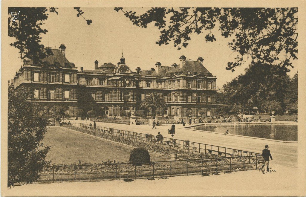 Z - SÉNAT - Les Jardins du Luxembourg et le Palais.jpg