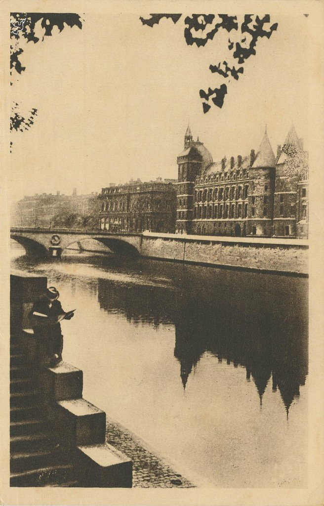 Z - YVON 43 - Paris - Le Palais de Justice.jpg