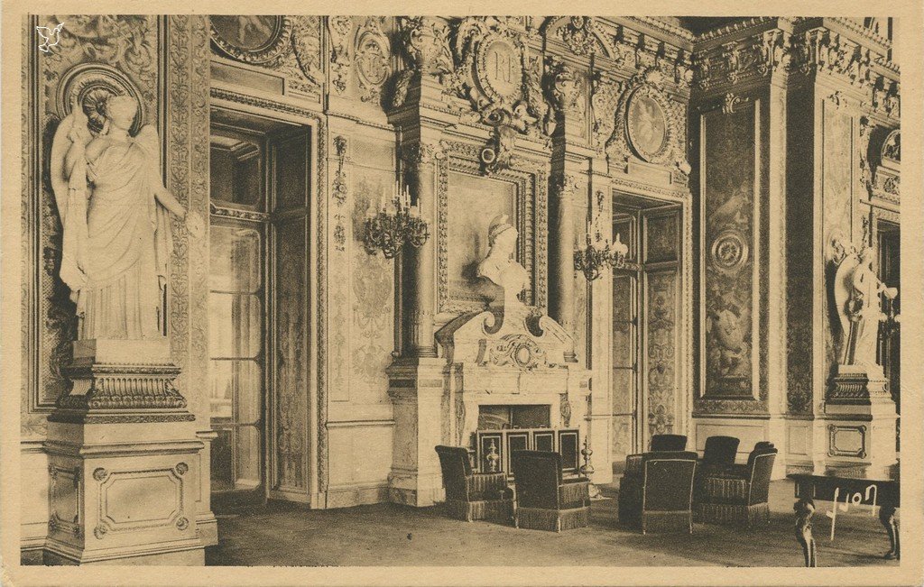 Z - SÉNAT - Salle des Conférences (Le Trône Impérial occupait autrefois la place de la cheminée).jpg