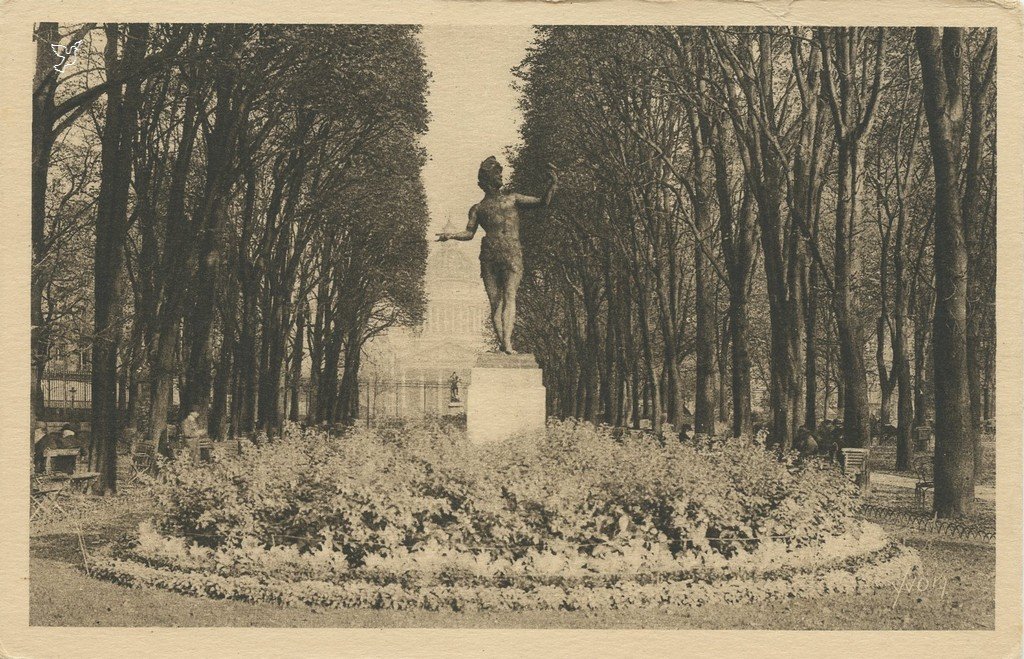 Z - SÉNAT - Jardins du Sénat, Vue sur le Panthéon.jpg