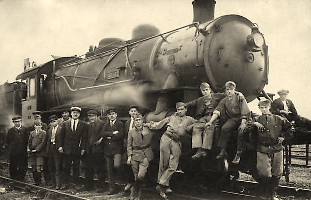 Les locos 141 1120 Voves 1928 - 2-09-2020.jpg