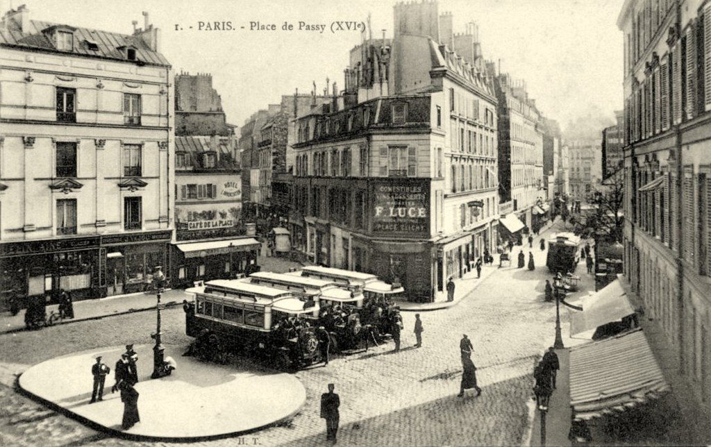Les Autobus de Paris (1)  3-9-2020.jpg