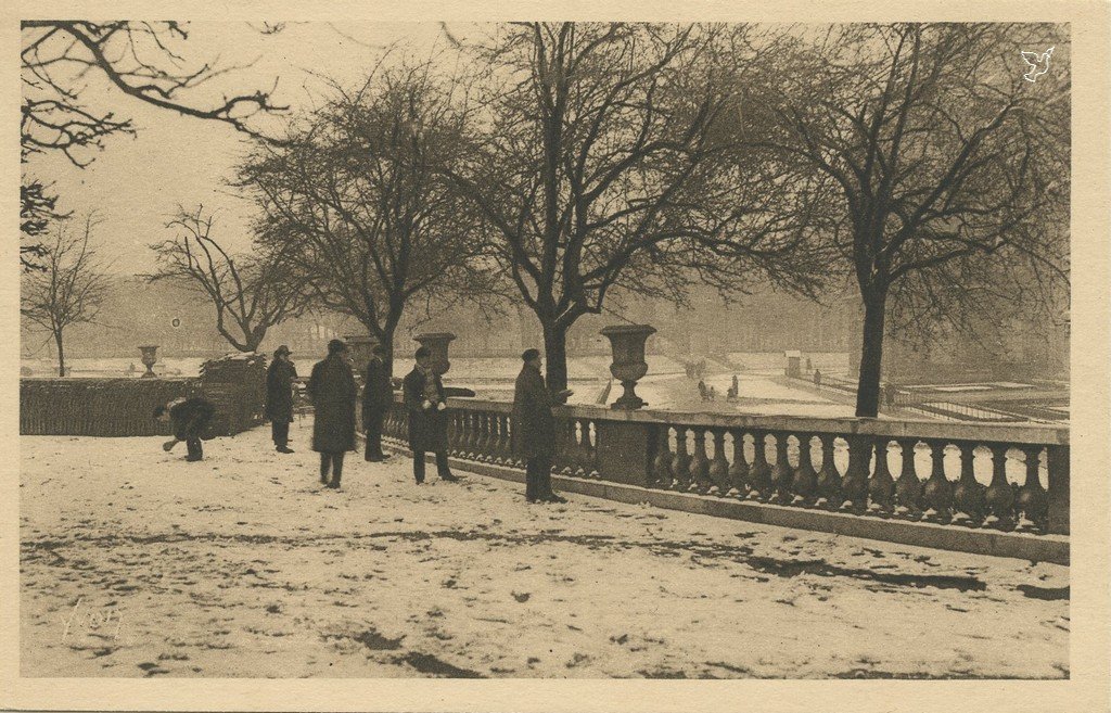 Z - SÉNAT - Terrasse du Luxembourg - Effet de Neige.jpg