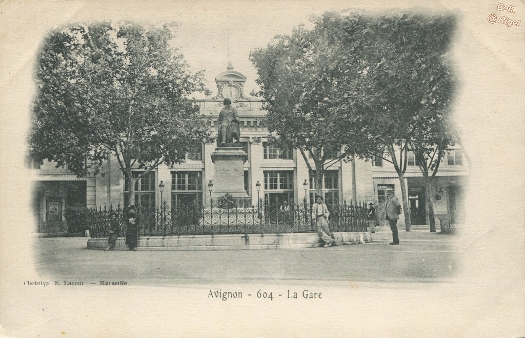 84-Avignon-La-Gare-604-Phototyp-E_Lacour.jpg