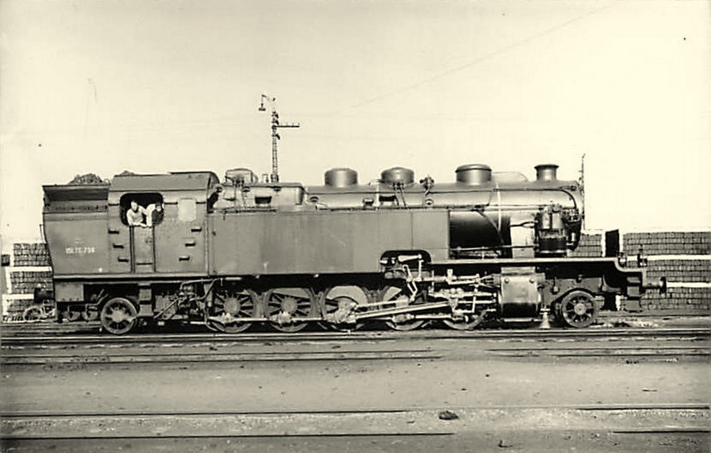 Loco SNCF 151 TC 758 - 5-09-2020.jpg