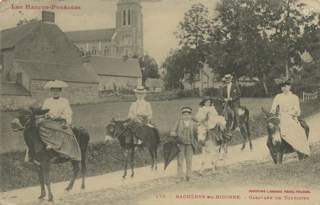 Z - LB 472 - Caravane de Touristes.jpg