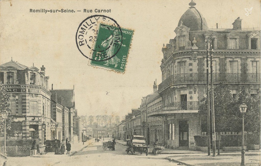 Z - ROMILLY - Rue Carnot.jpg