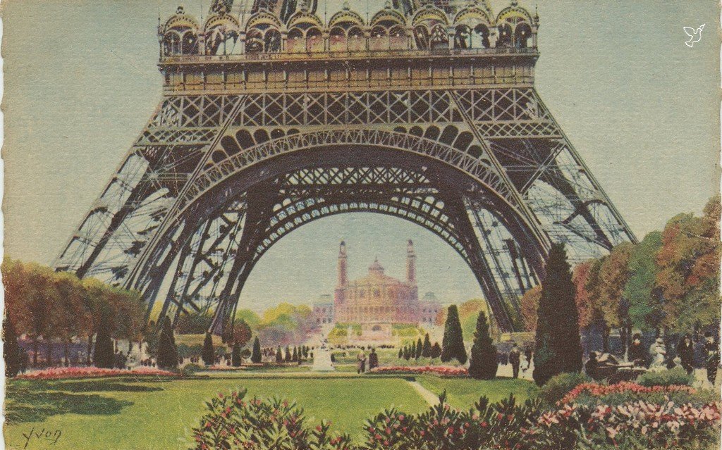A - 42 - Sous la Tour Eiffel, dans le fond le Trocadero.jpg