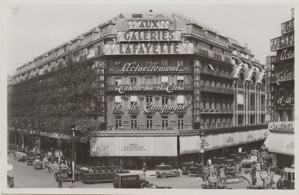 Z - Chausee d'Antin - PUB Galeries Lafayette.jpg