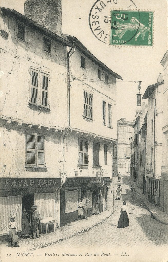 79-Niort-Vieilles-Maisons et Rue du Pont - LL 13.jpg