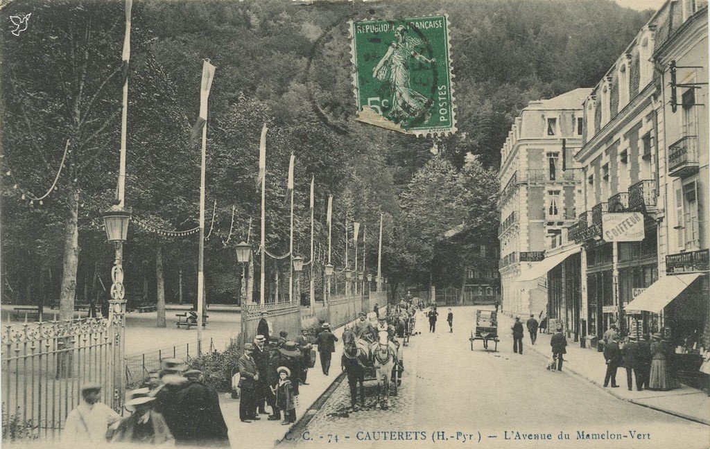 C CC 74 - Avenue du Mamelon vert.jpg