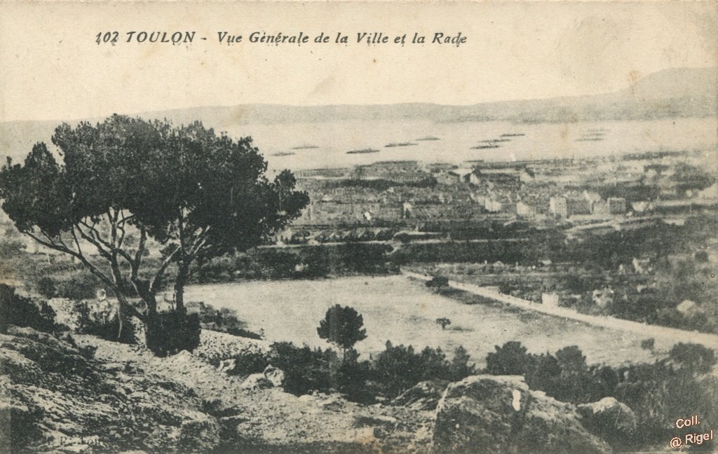 83-Toulon- Vue Generale de la Ville et de la Rade - 102.jpg