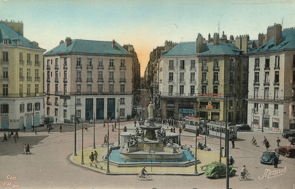 44-Nantes-Place Royale et la Rue Crebillon - 904 J-Nozais Editeur.jpg