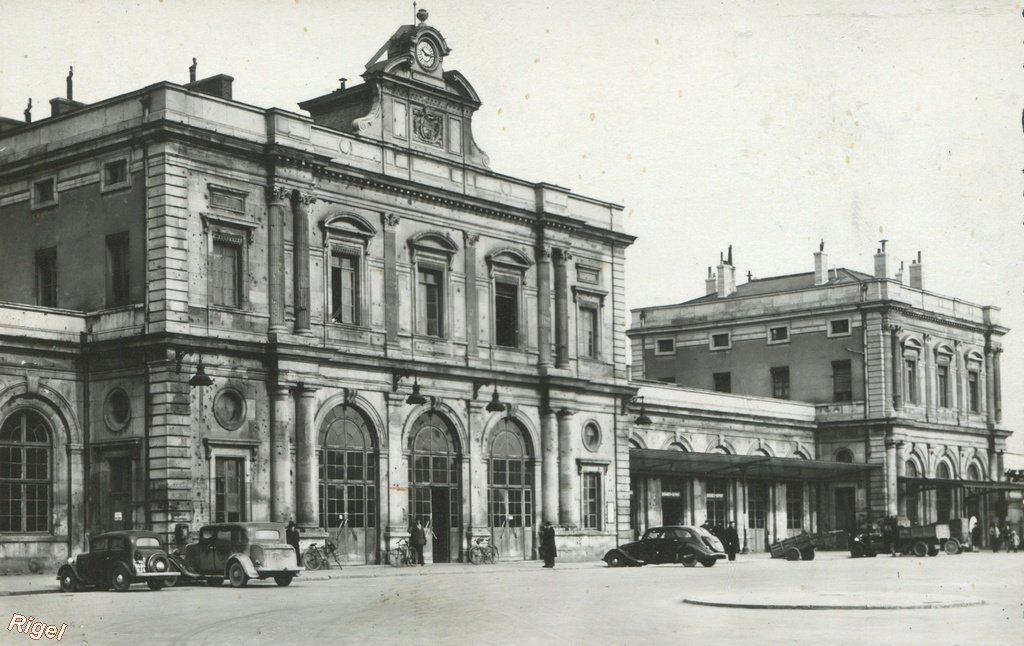 51-Reims-La Gare-R-Gallois-Artisan.jpg