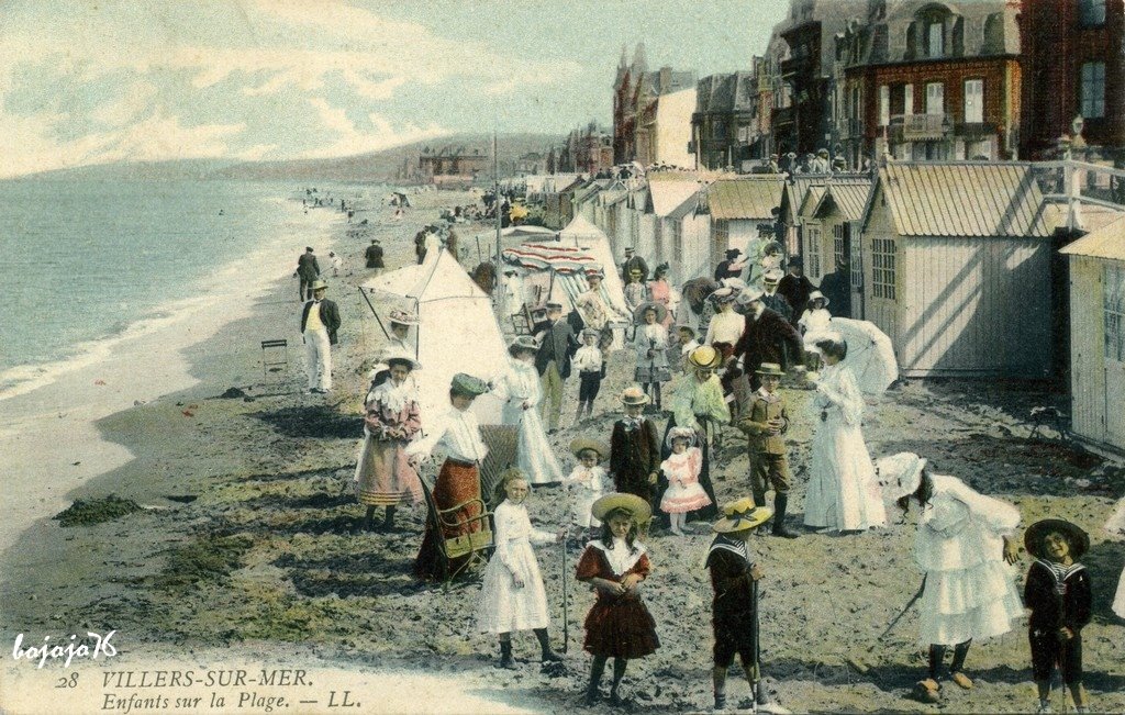 14-Villers sur Mer-Enfants sur Plage.jpg